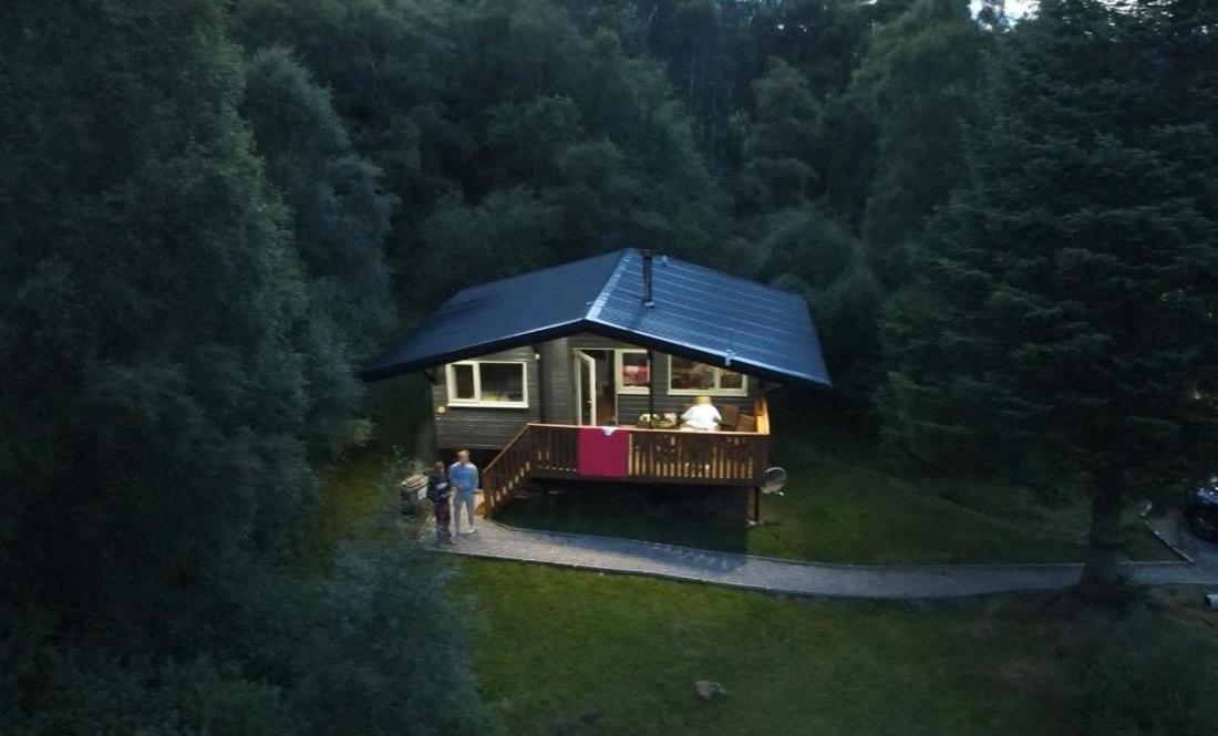 Ancarraig Lodges Drumnadrochit Exterior foto