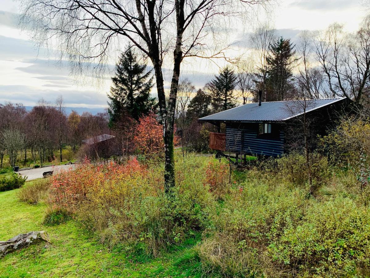 Ancarraig Lodges Drumnadrochit Exterior foto
