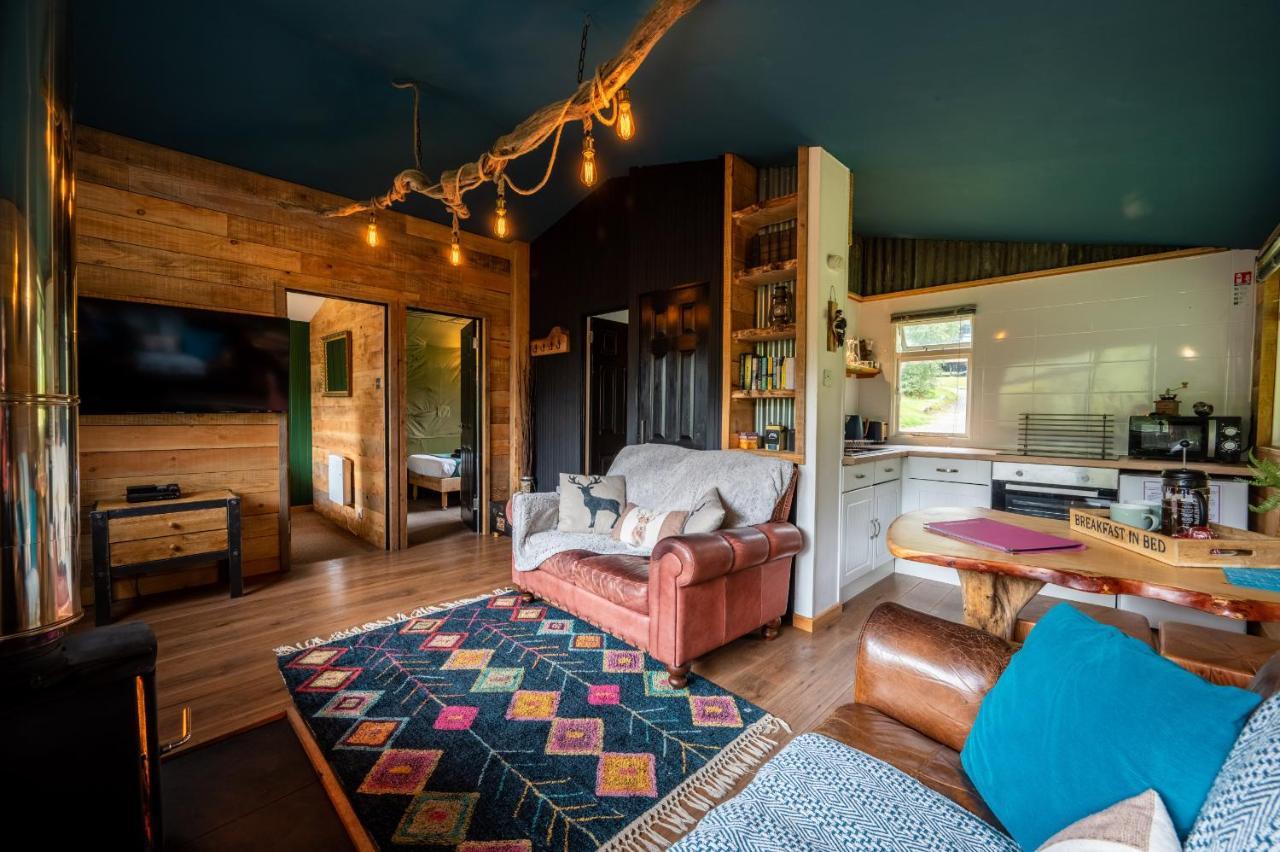 Ancarraig Lodges Drumnadrochit Exterior foto